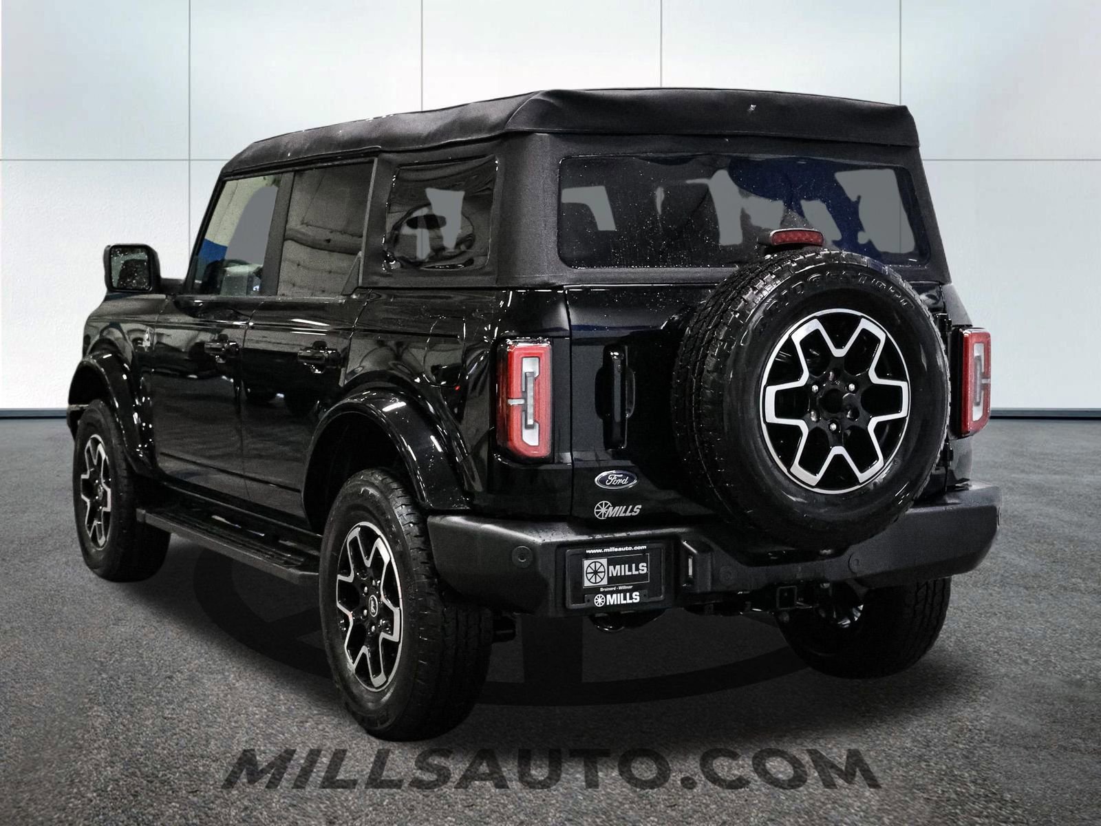 Certified 2024 Ford Bronco Outer Banks image 8