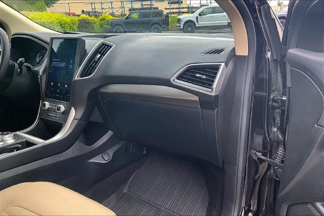 Certified 2024 Ford Edge SEL w/ Convenience Package AWD/4WD image 25