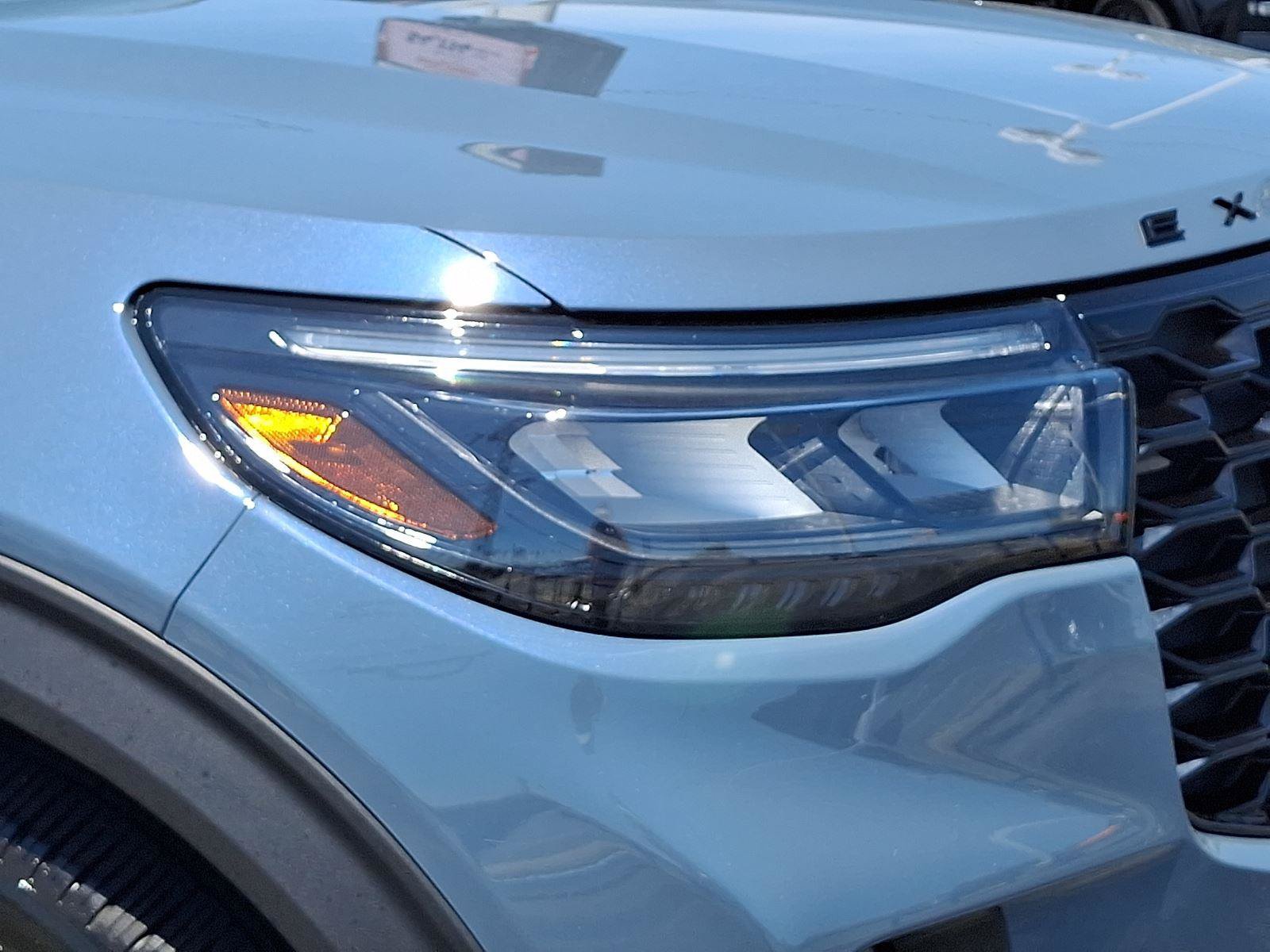 Certified 2025 Ford Explorer ST w/ Sun And Sound Package AWD/4WD image 9