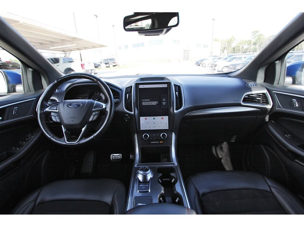 Certified 2024 Ford Edge ST-Line AWD/4WD image 12