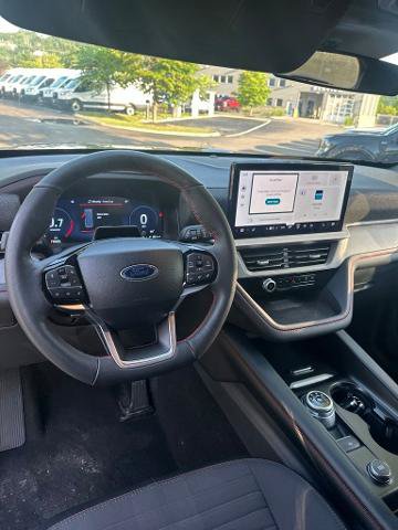 Certified 2025 Ford Explorer ST-Line AWD/4WD image 15