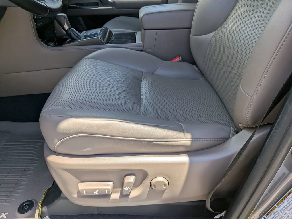 Used 2023 Lexus GX 460 Premium w/ Premium Package AWD/4WD image 21