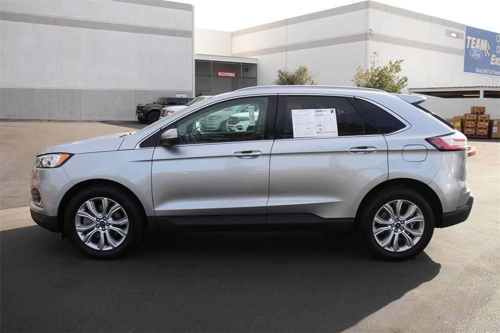 Certified 2022 Ford Edge Titanium image 3