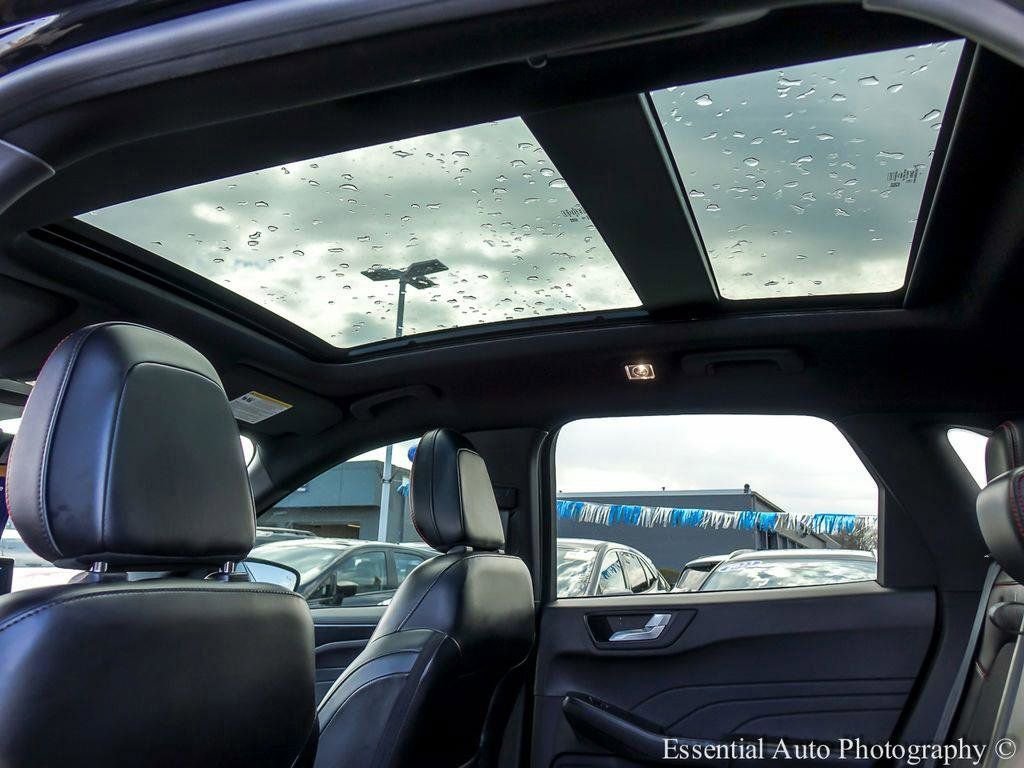 Certified 2023 Ford Escape ST-Line w/ Tech Pack #1 AWD/4WD image 12