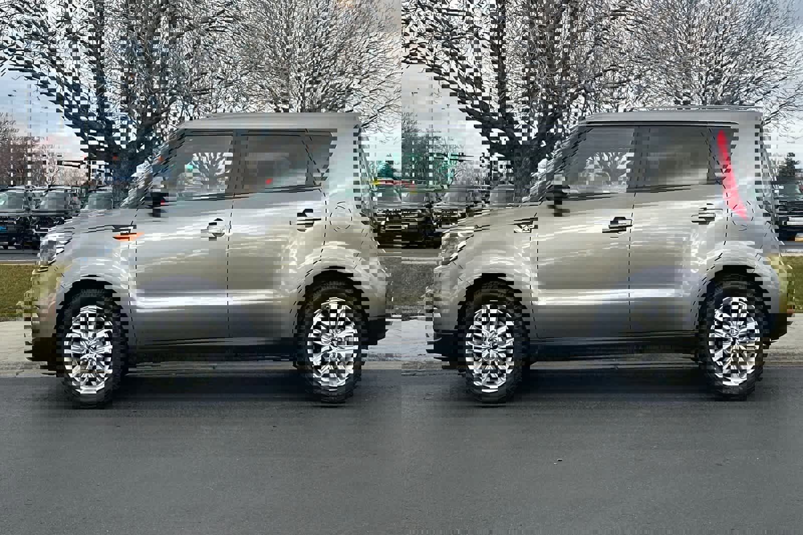 Used 2019 Kia Soul + video 2