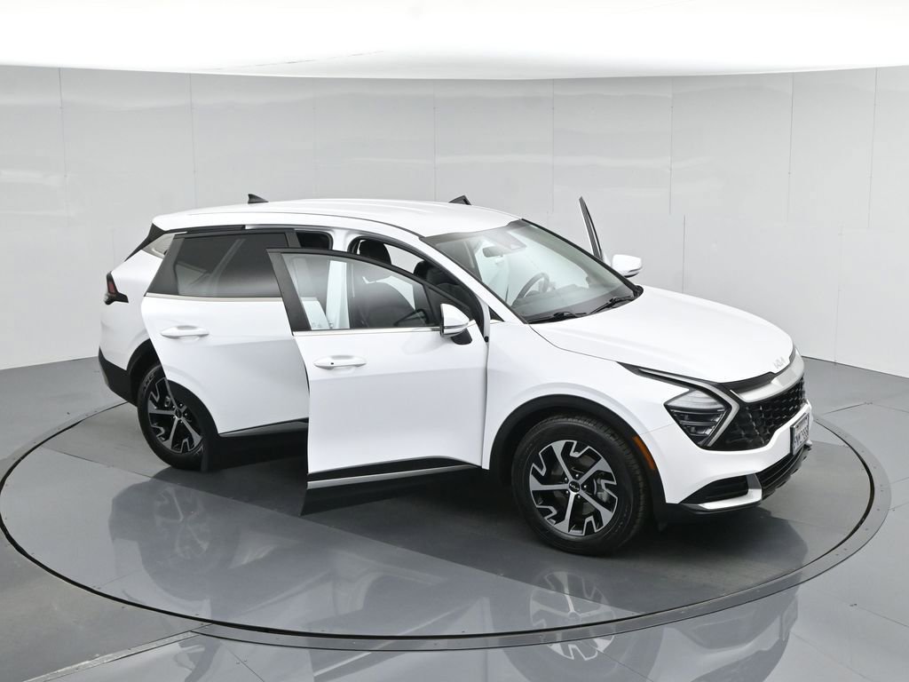 Used 2024 Kia Sportage EX image 43