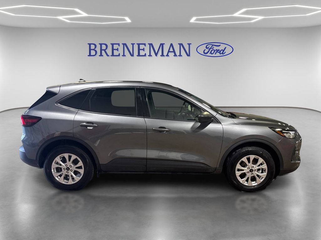 Certified 2025 Ford Escape Active AWD/4WD image 5