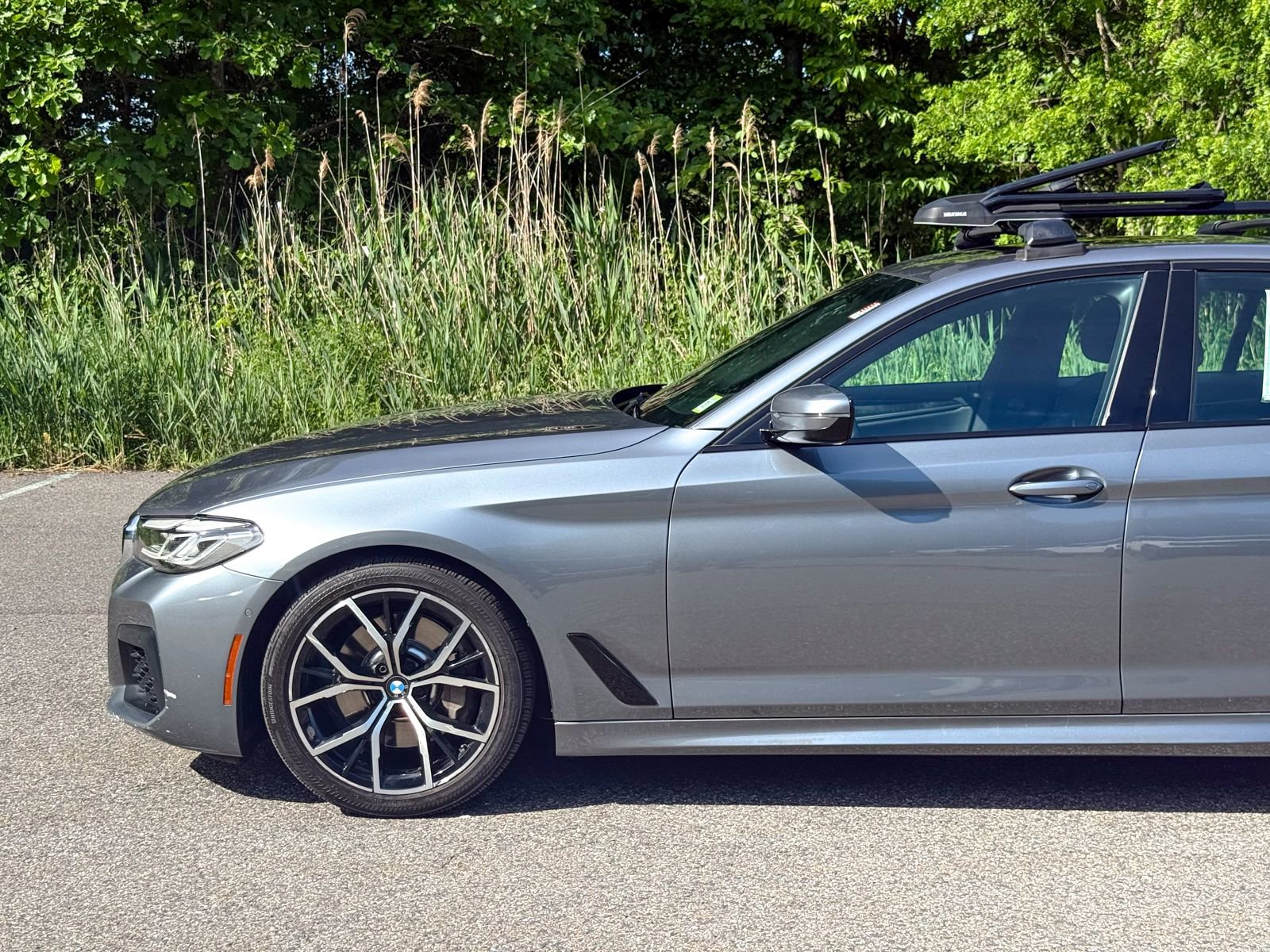 Used 2021 BMW 530i xDrive w/ M Sport Package AWD/4WD image 9