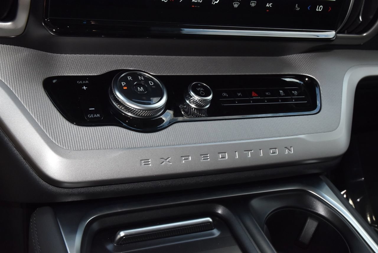 Certified 2026 Ford Expedition Active RWD image 30