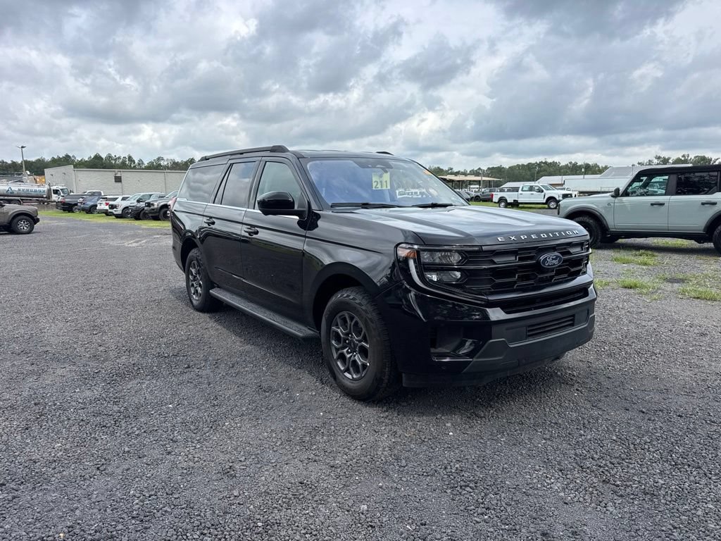 Certified 2025 Ford Expedition Max Active AWD/4WD image 8