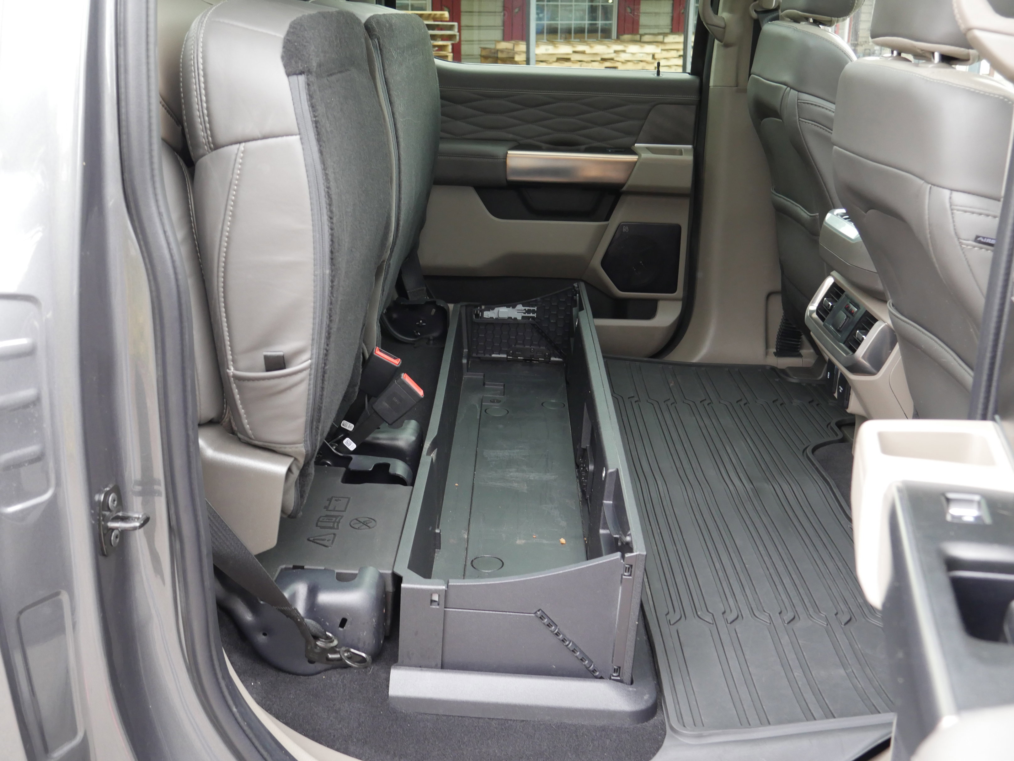 Certified 2025 Ford F150 Platinum w/ Equipment Group 703A Plus image 37