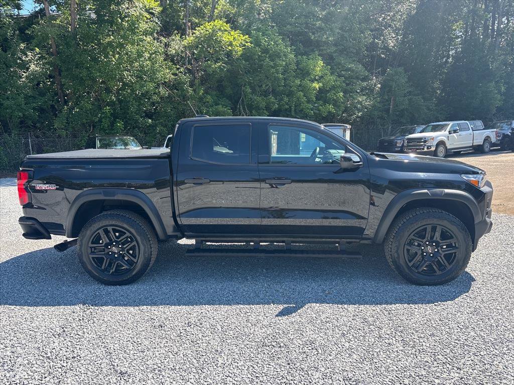 Used 2024 Chevrolet Colorado Trail Boss w/ Safety Package AWD/4WD image 9