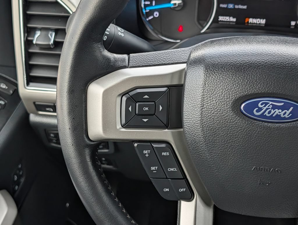 Certified 2022 Ford F250 Lariat w/ Tremor Off-Road Package AWD/4WD image 20