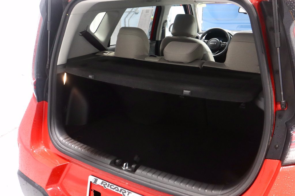 Used 2025 Kia Soul EX FWD image 16