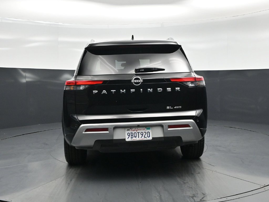 Used 2022 Nissan Pathfinder SL AWD/4WD image 32
