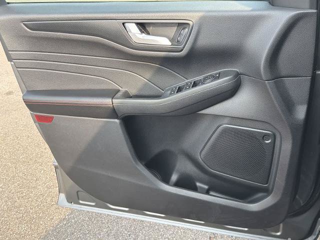 Certified 2021 Ford Escape SEL w/ SEL Stealth AWD Package image 29