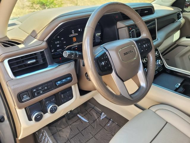 Used 2023 GMC Yukon Denali w/ Max Trailering Package RWD image 21
