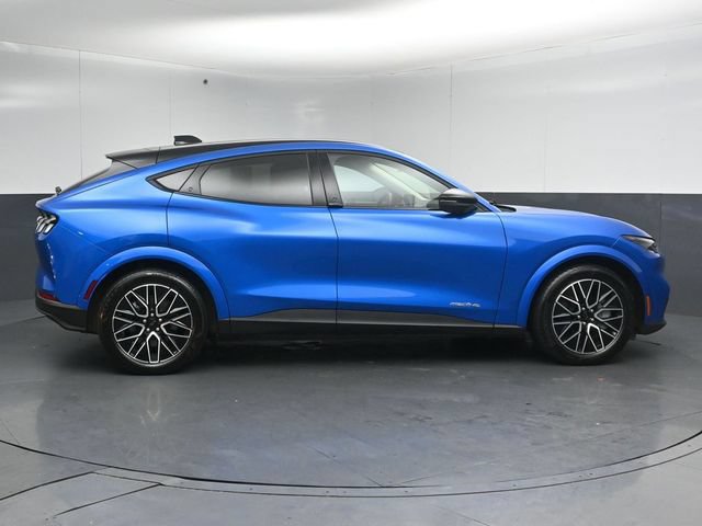 Certified 2025 Ford Mustang Mach-E Premium AWD/4WD image 8