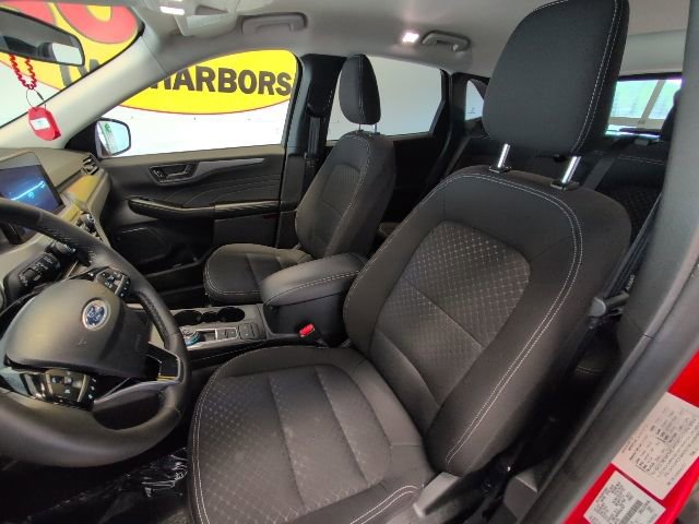 Certified 2024 Ford Escape Active AWD/4WD image 11