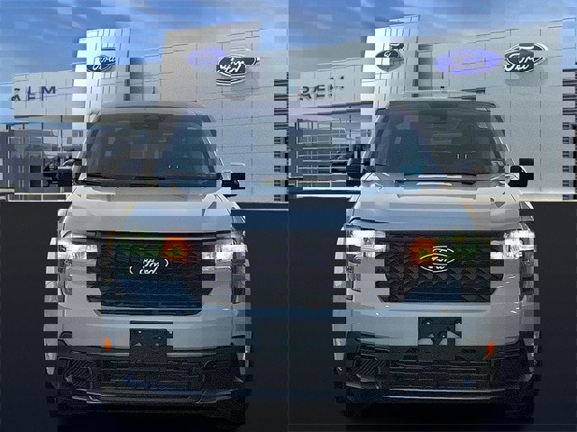 Certified 2025 Ford Maverick XLT w/ XLT Luxury Package image 7