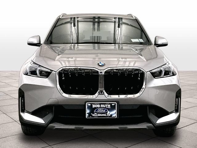 Used 2023 BMW X1 xDrive28i w/ Premium Package AWD/4WD image 3