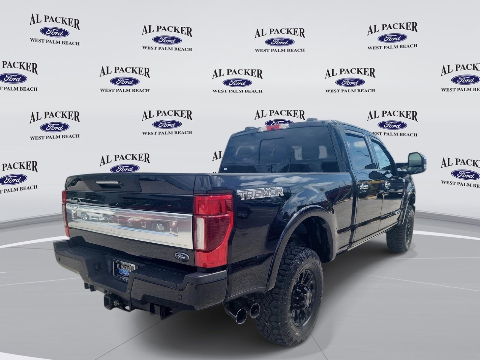 Certified 2020 Ford F350 Platinum w/ Tremor Off-Road Package AWD/4WD image 5