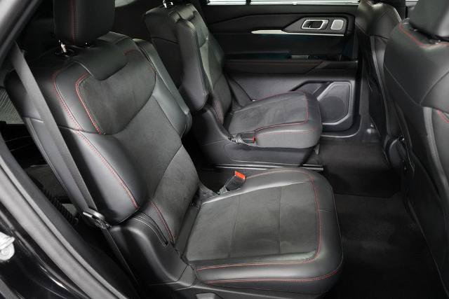 Certified 2025 Ford Explorer ST AWD/4WD image 29