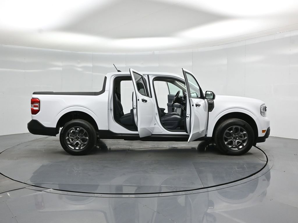 Certified 2023 Ford Maverick XLT FWD image 4