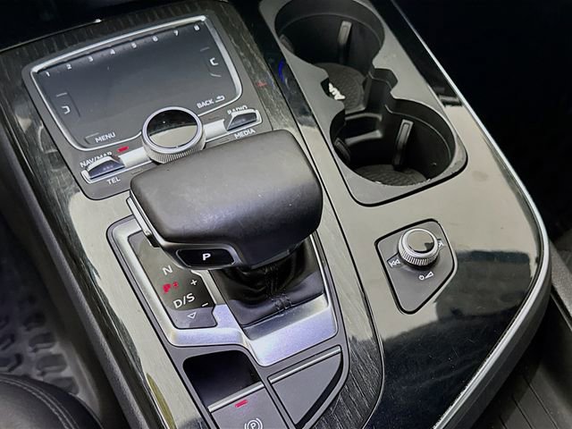 Used 2017 Audi Q7 3.0T Premium Plus image 20