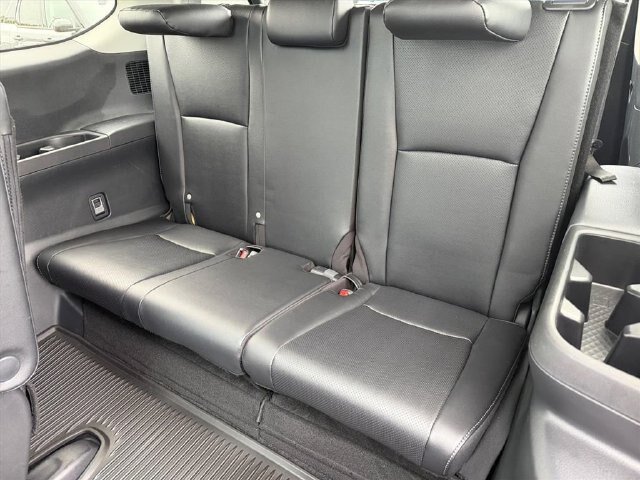 Used 2025 Toyota Grand Highlander AWD image 14