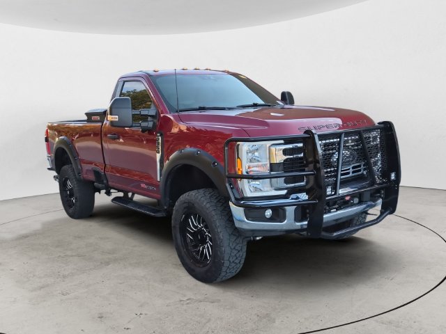 Certified 2025 Ford F350 XLT w/ 360-Degree Camera Package AWD/4WD image 3