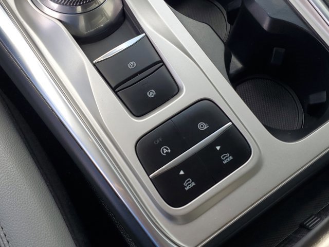 Certified 2021 Ford Explorer XLT w/ Equipment Group 202A image 31