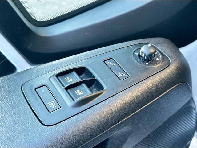 Used 2025 RAM ProMaster 2500 w/ Convenience Group image 14
