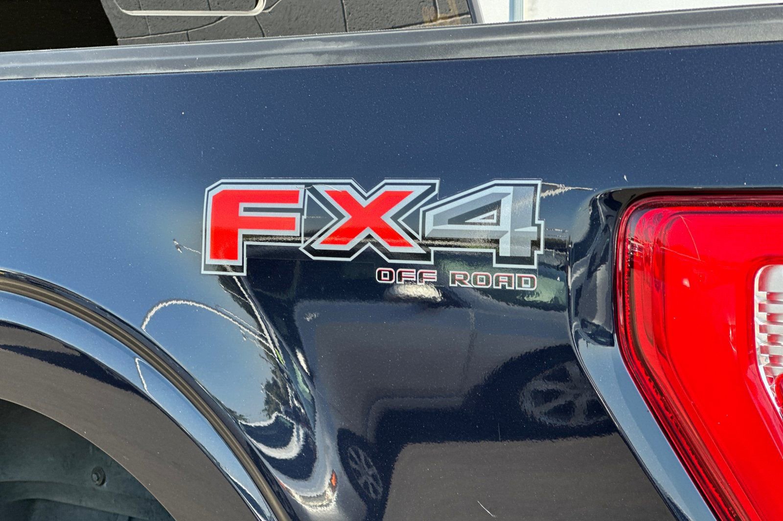 Certified 2022 Ford F150 Lariat w/ Max Trailer Tow Package AWD/4WD image 31