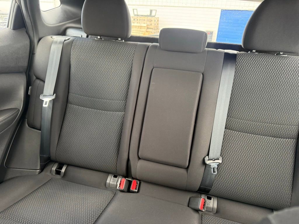 Used 2020 Nissan Rogue Sport S AWD/4WD image 28