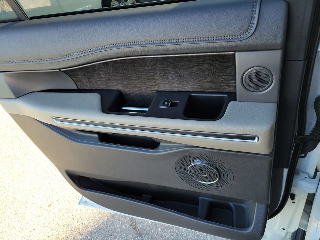 Certified 2021 Ford Expedition Max Limited image 16