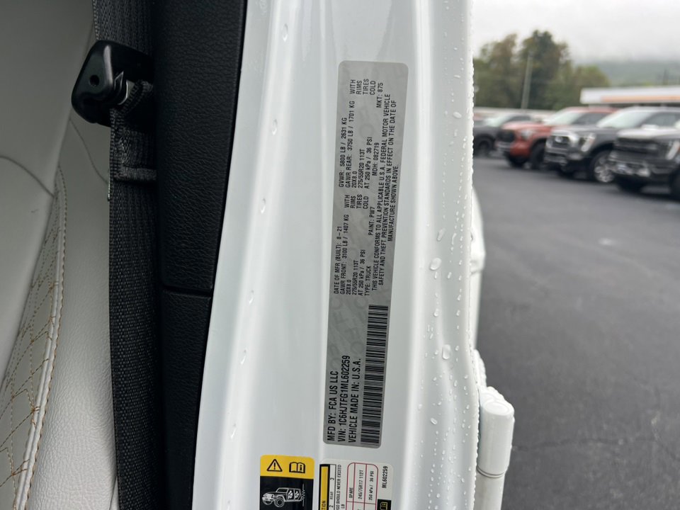 Used 2021 Jeep Gladiator Overland image 18