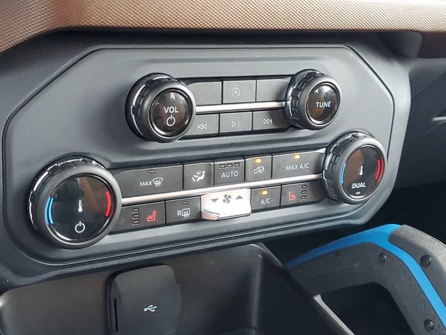 Certified 2022 Ford Bronco Outer Banks AWD/4WD image 19