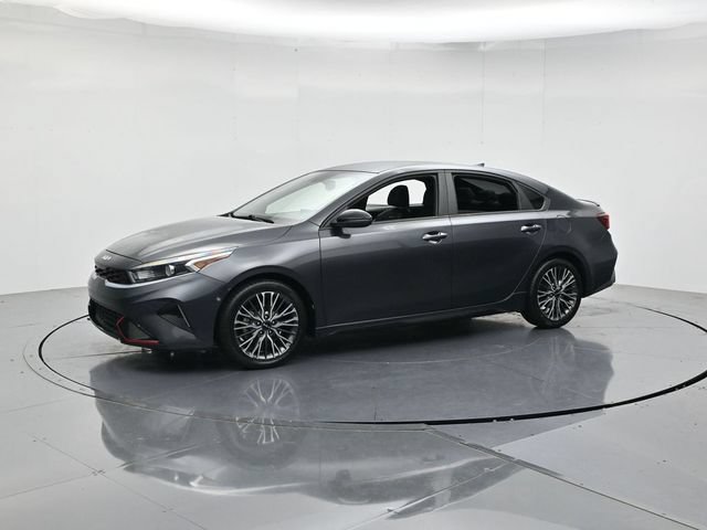 Used 2022 Kia Forte GT-Line FWD image 5