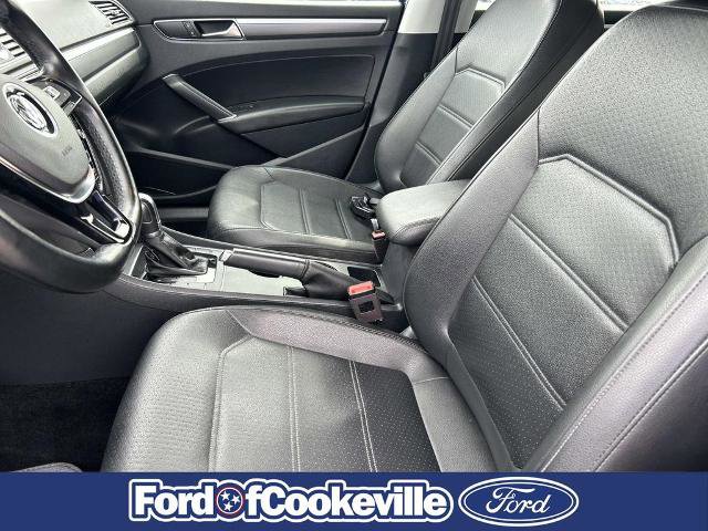 Used 2017 Volkswagen Passat 1.8T R-Line FWD image 24