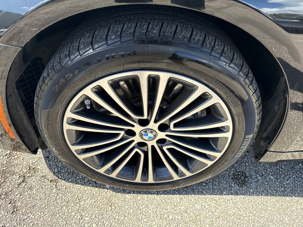 Used 2020 BMW 540i xDrive w/ Convenience Package image 13