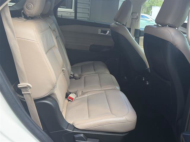 Certified 2020 Ford Explorer Limited AWD/4WD image 12