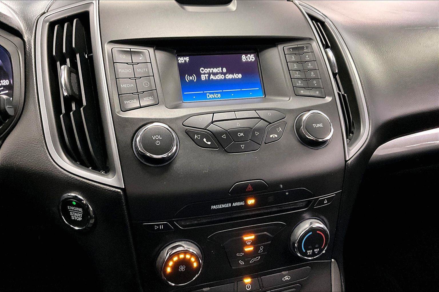 Certified 2018 Ford Edge SE image 6