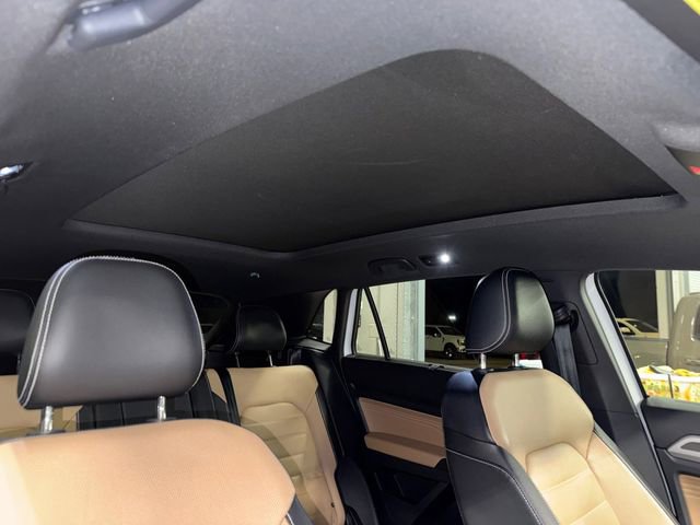 Used 2022 Volkswagen Atlas Cross Sport SEL Premium R-Line image 11