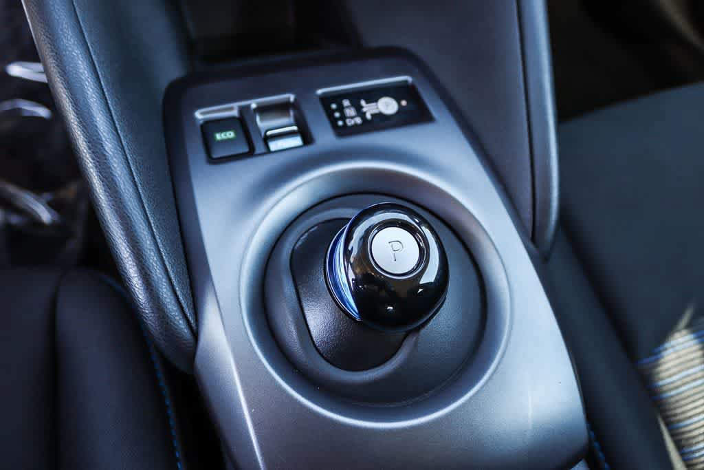 Used 2025 Nissan Leaf S FWD image 19
