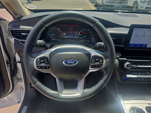 Certified 2023 Ford Explorer Limited w/ Equipment Group 301A AWD/4WD image 17