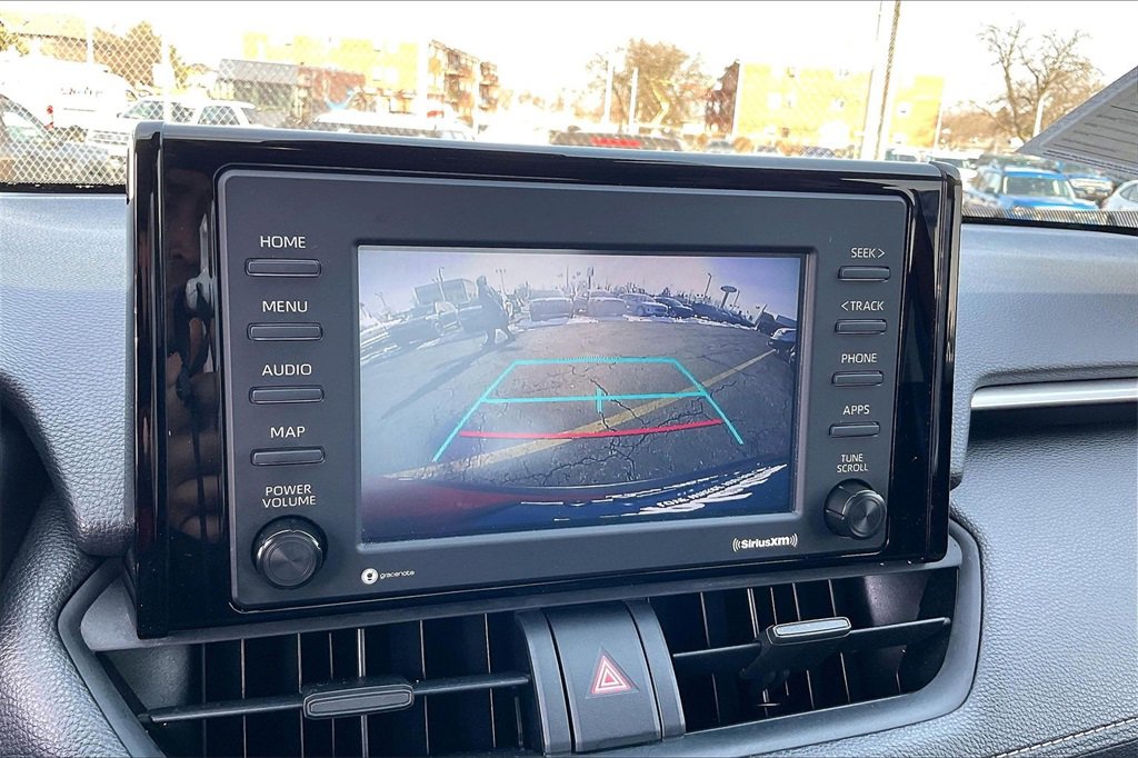 Used 2022 Toyota RAV4 XLE image 19