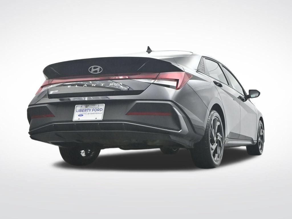 Used 2026 Hyundai Elantra Sport w/ Cargo Package FWD image 36