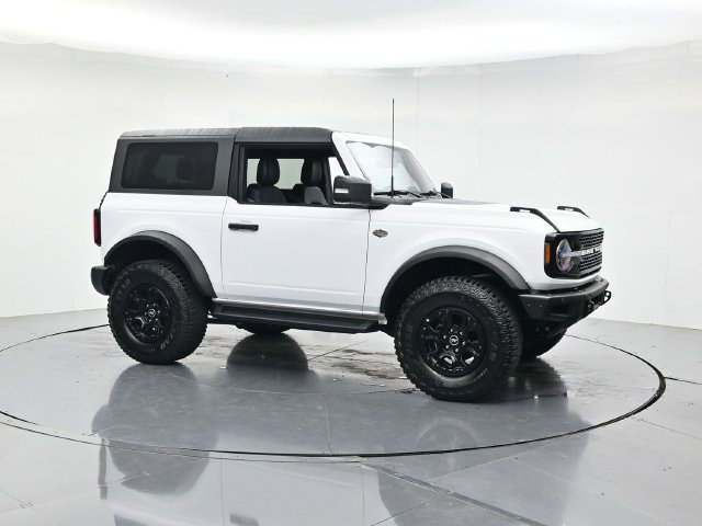 Certified 2023 Ford Bronco Wildtrak AWD/4WD image 3