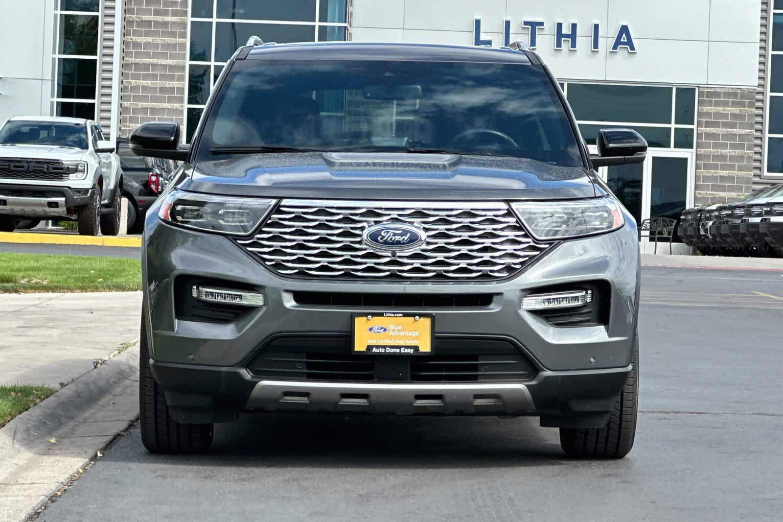 Certified 2023 Ford Explorer Platinum w/ Technology Package AWD/4WD image 10
